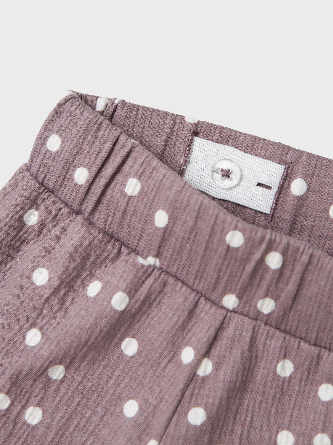 model_shot-front_full